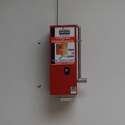 commande manuelle de désenfummage mecanique